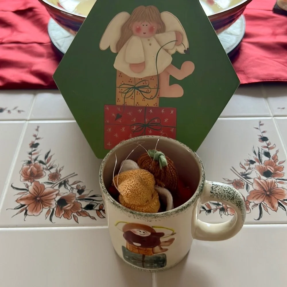 Angel Mug/Box/2 Oraments- See Description